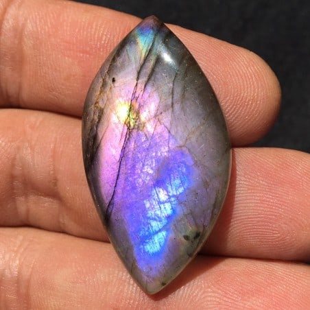 La labradorite